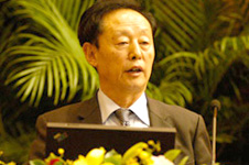 北京工業(yè)大學(xué)韓福榮教授參加第十六屆中國質(zhì)量高層論壇并講話